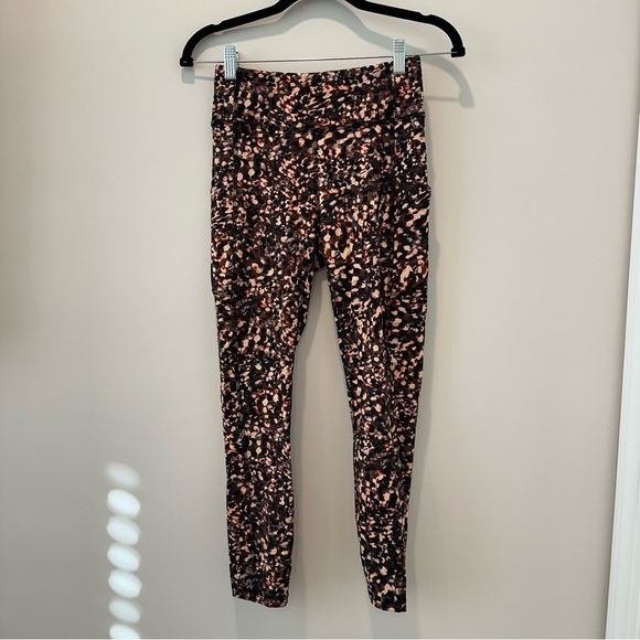 Lululemon Invigorate High-Rise Tight 25” Motion Flux Multi Polkadot 6 Pickleball - Picture 2 of 15